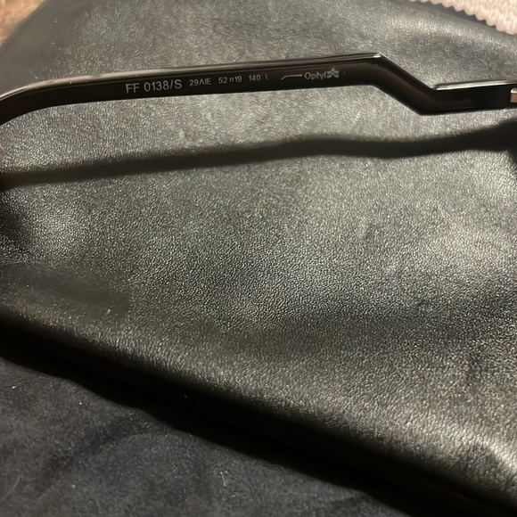 Worn few times has a small scratch on one of the lens  not noticeable - Picture 4 of 6